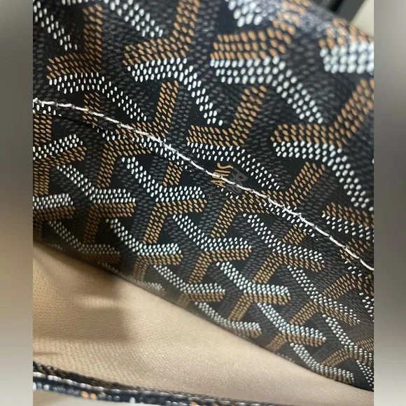 Chevron Style Envelope Pouch Wallet, Brown/Tan - Inspiration- 20x11 cm - Picture 11 of 11